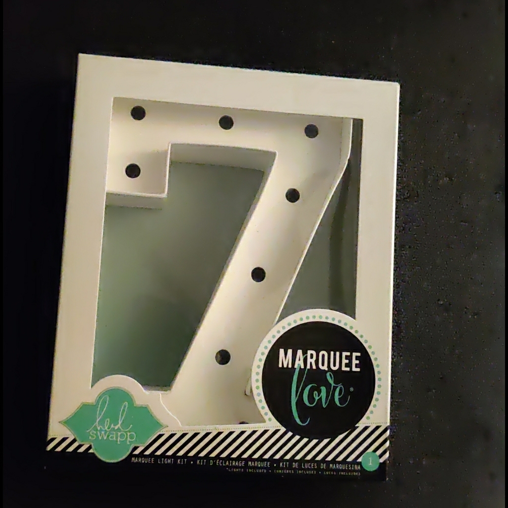 Heidi Swapp Love Marquee Number 7